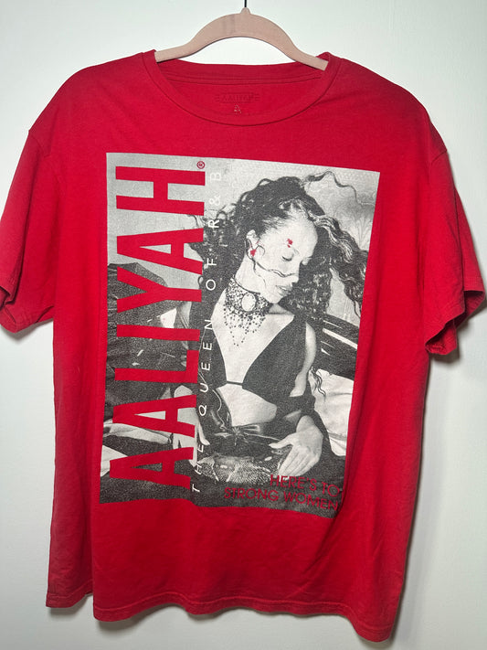 Aaliyah Queen of R&B Graphic Tee | Red Short-Sleeve Music Shirt Size XL Worn Distressed