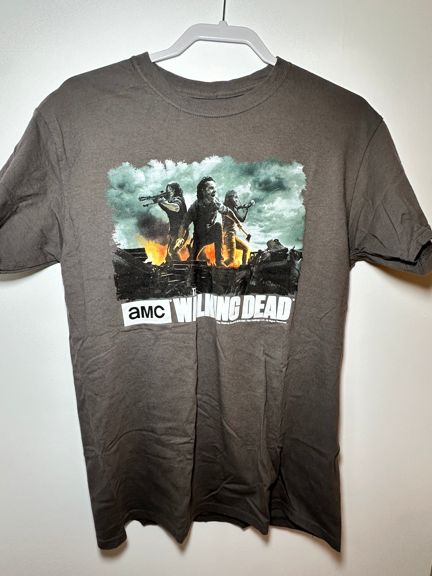 2000s The Walking Dead AMC “All Out War” Graphic Tee – Medium Grey TV Show Shirt
