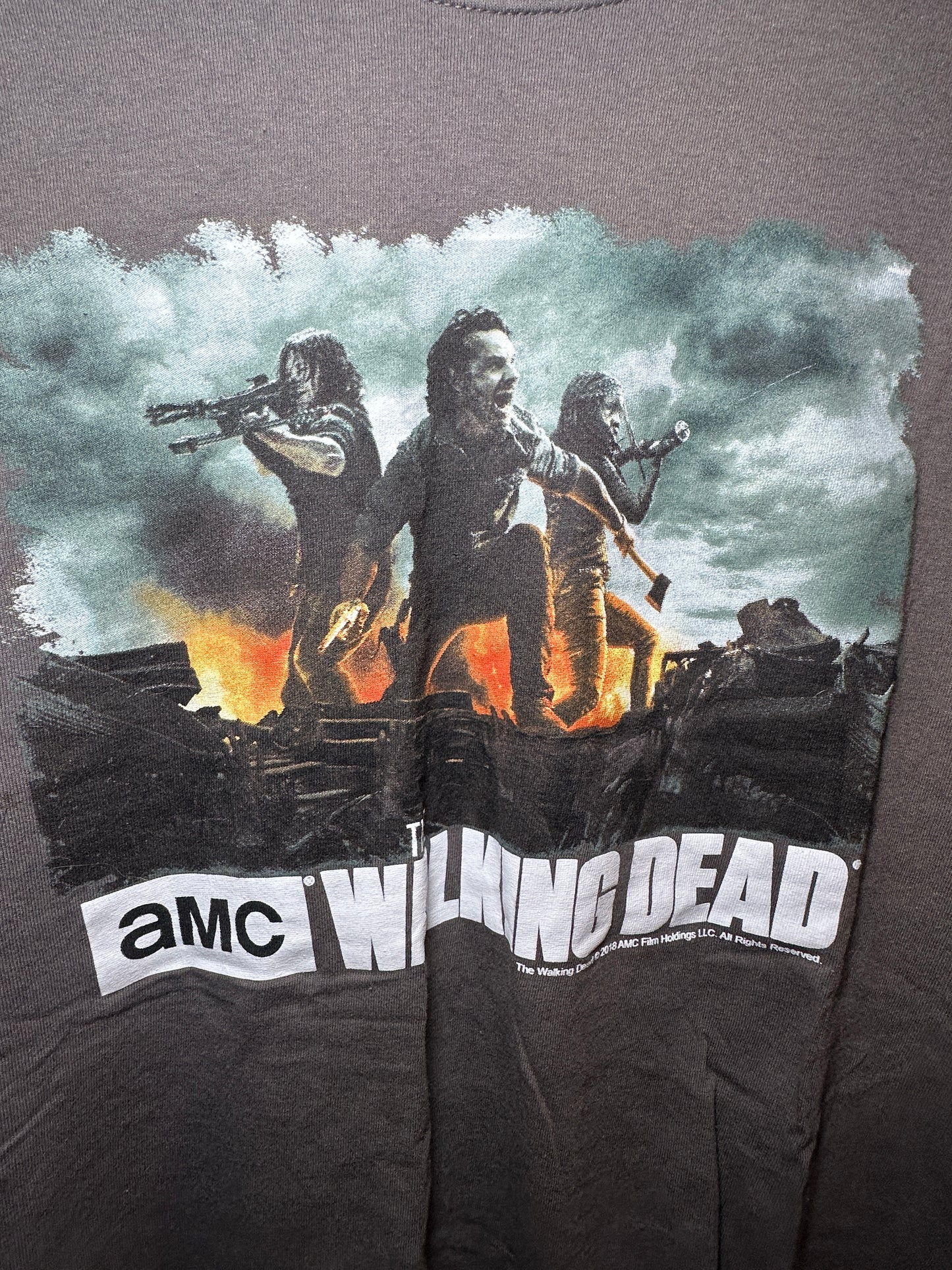 2000s The Walking Dead AMC “All Out War” Graphic Tee – Medium Grey TV Show Shirt